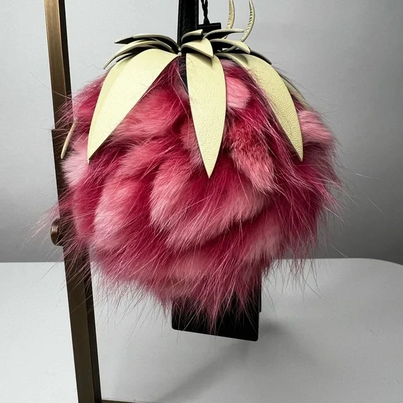 ❌SOLD❌Fendi Fur Bag Charm - Picture 2 of 8